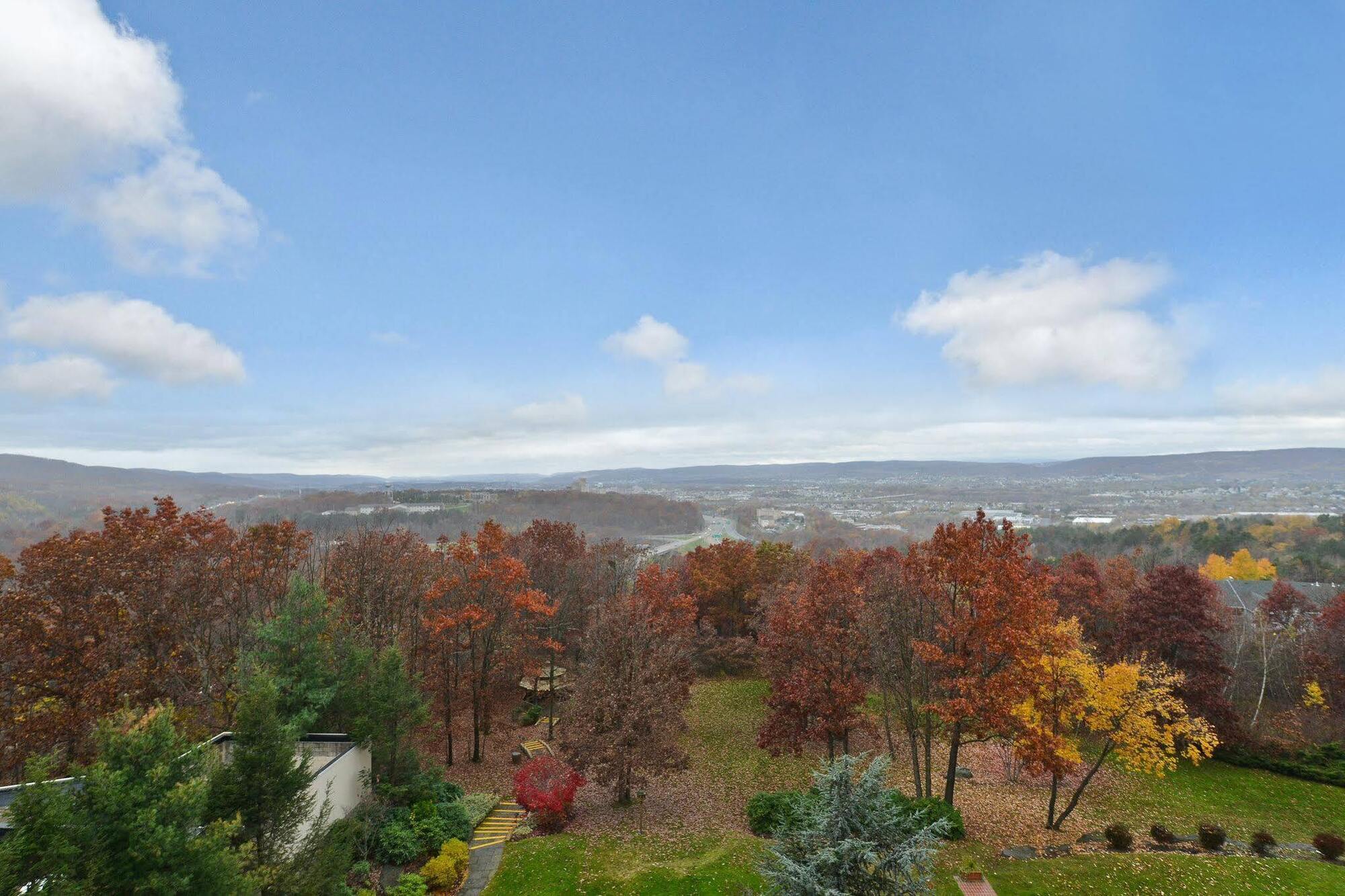 Holiday Inn Wilkes Barre - East Mountain, An Ihg Hotel Exterior foto